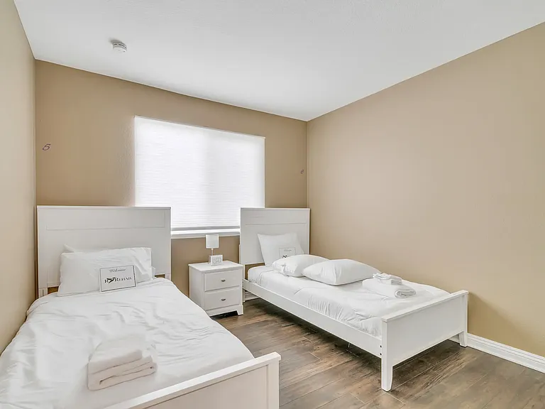 25207 Parkcrest Dr — Photo 15