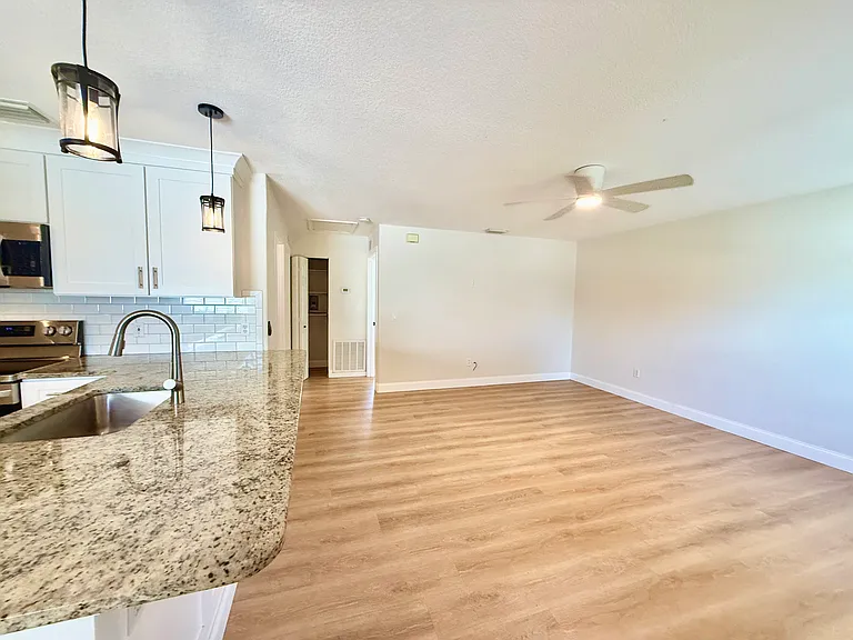 26156 Northern Cross Rd #A — Photo 14
