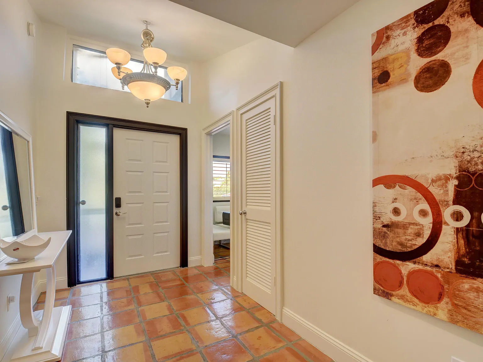 2 bed, 2.5 bath, 2036 sqft, $2,700 — Photo 2
