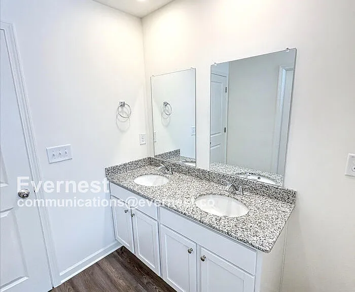 135 Flowering Cherry St — Photo 7