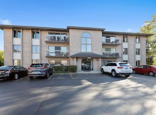 1028 Ashley Ct N APT 1D, Lockport, IL 60441