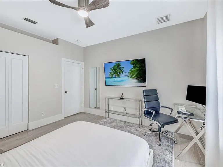 8260 Laurel Lakes Blvd — Photo 28