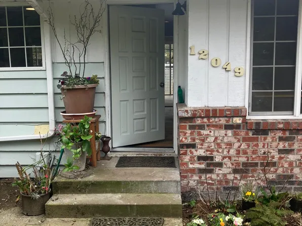 12049 12th Ave S #A, Seattle, WA 98168