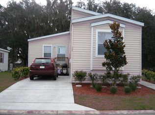 3246 Bending Oak Dr, Plant City, FL 33563