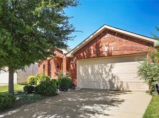 5419 Presidio Dr, Grand Prairie, TX 75052