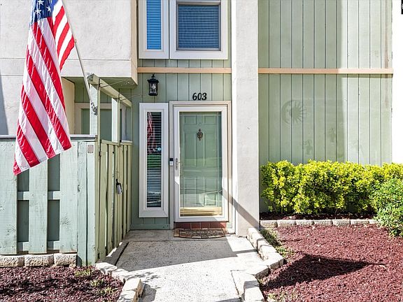 5th image of 603 Wordsworth Pl