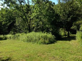 Quaker St, Wallkill, NY 12589