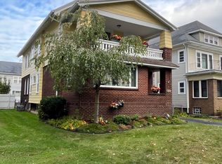 402 McKinley Pkwy, Buffalo, NY 14220