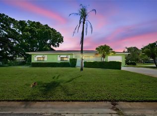 2101 Winchester Rd N, Saint Petersburg, FL 33710