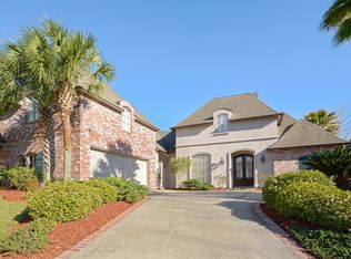 18332 Green Lakes Ct, Baton Rouge, LA 70810