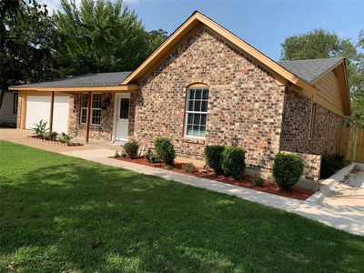 540 Nw Newton Dr Burleson Tx 76028 Zillow