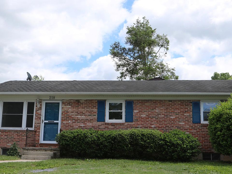 218 Walker St, Lexington, VA 24450 Zillow