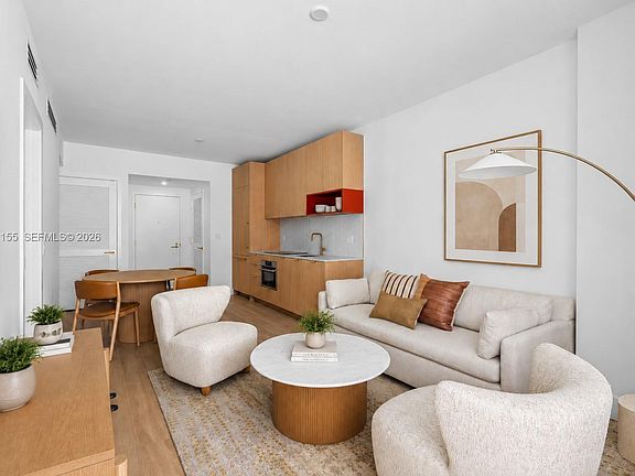 4th image of 90 NE 32nd St #806