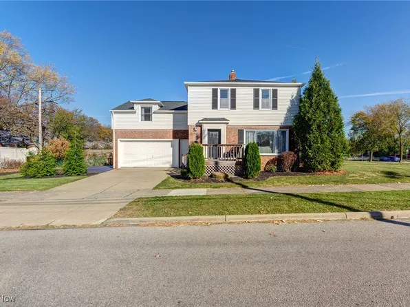 2424 Warrensville Center Rd, University Heights, OH 44118