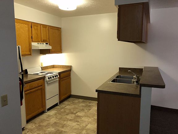 2nd image of 218 Chestnut St APT 105