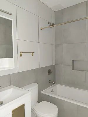 Rented by Signature Property Realty | media 14