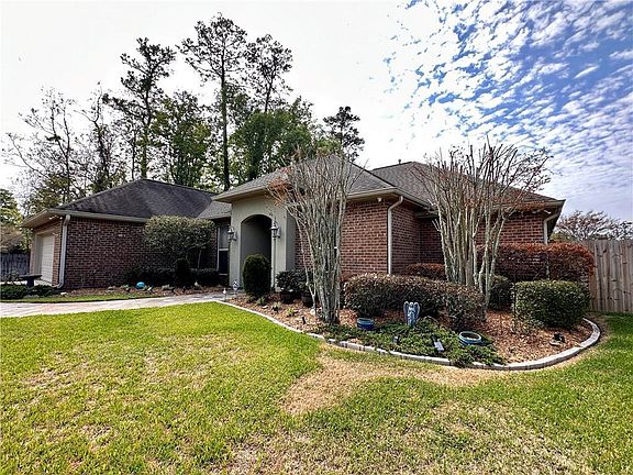 4th image of 44438 Forbes Farms Dr