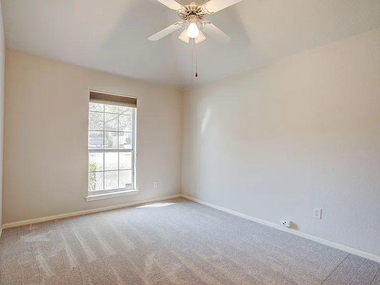 9137 Fainwood Ln — Photo 38