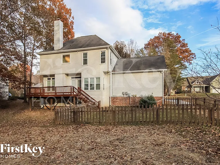 1792 Glenridge Dr — Photo 15