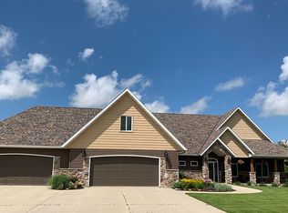 303 Bur Oak Loop, Lynd, MN 56157
