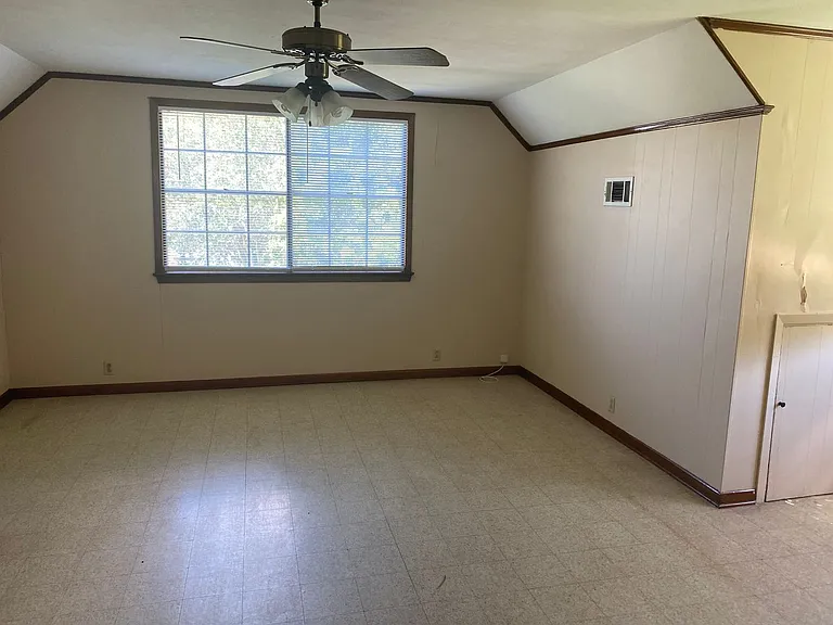 866 W Lakeview Dr — Photo 37
