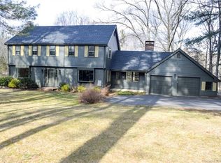 70 Sunrise Dr, Avon, CT 06001