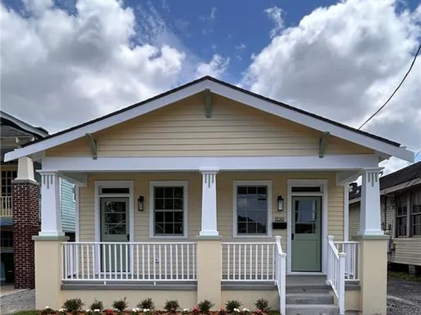 1320 Monroe St, Gretna, LA 70053
