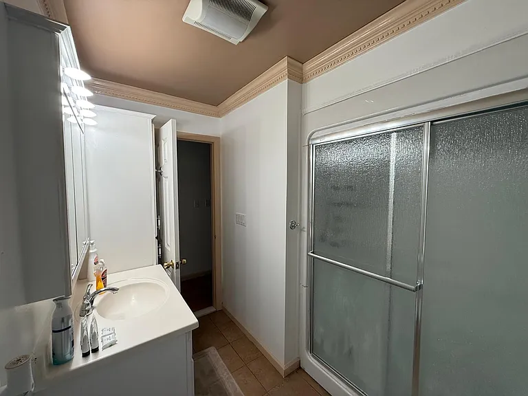 208 McAdoo Ave #2 — Photo 12