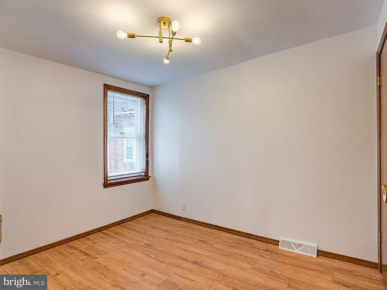 2250 Ritter St — Photo 17