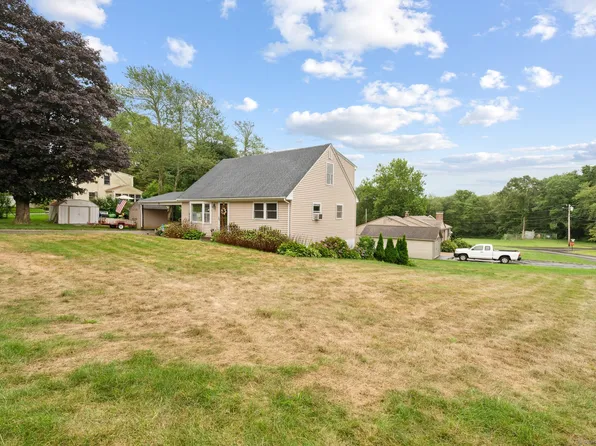 28 Cedar Drive, North Stonington, CT 06359