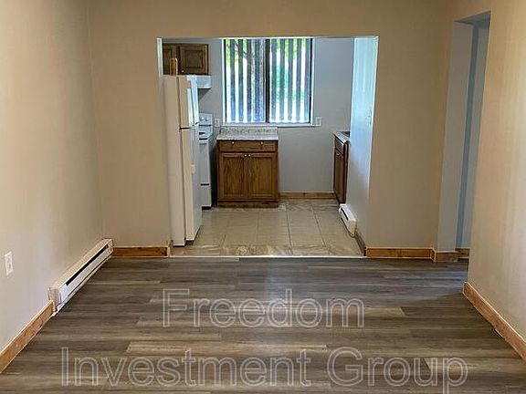 2nd image of 431 W G St #4