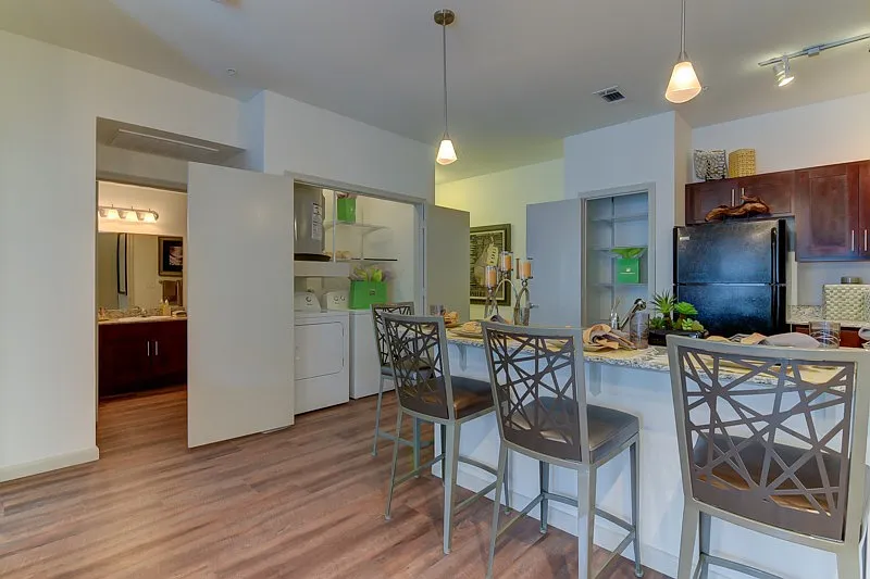 Volar Apartments — Photo 4