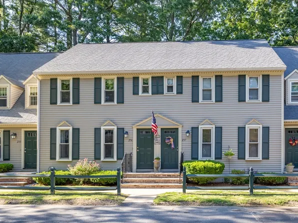 236 Wellman Ave, North Chelmsford, MA 01863