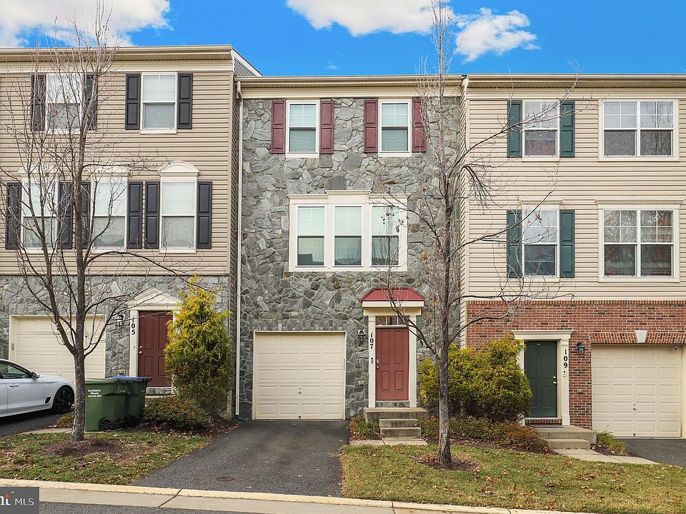 1st image of 107 Lucas Ln