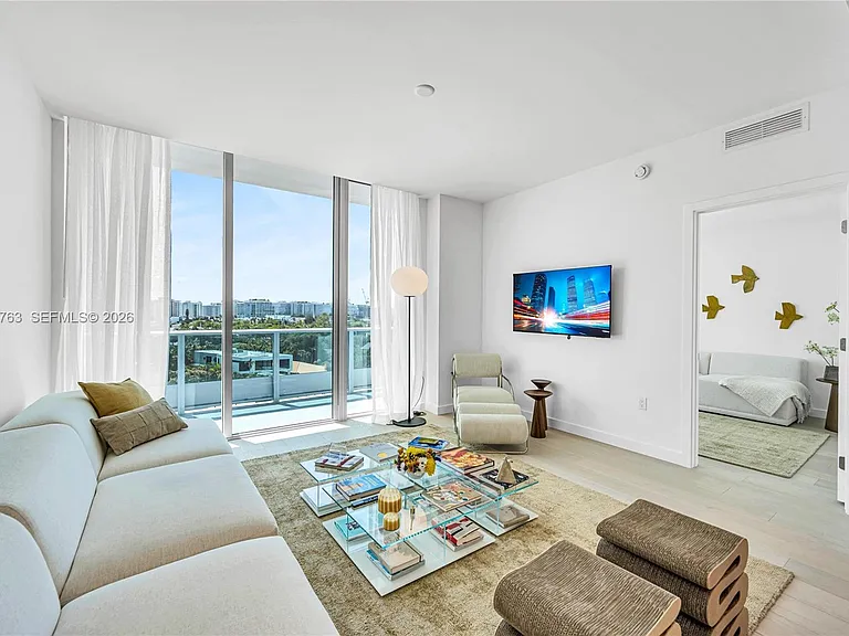 9201 E Bay Harbor Dr #Penthouse 809 — Photo 48