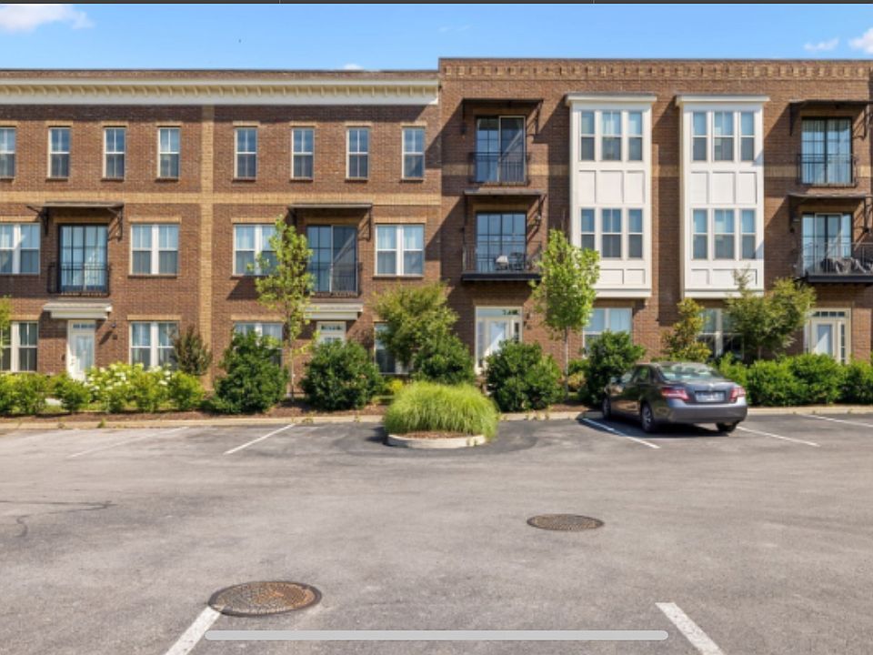 1st image of 1011 Vida Way APT 203
