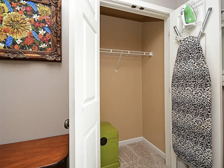 614 Glassyrock Ct — Photo 35