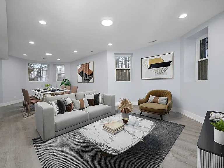 1916 N Ridgeway Ave — Photo 3