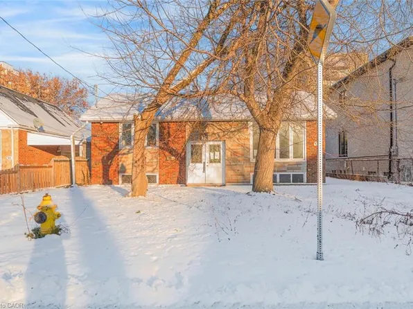 33 Elfreda Blvd, Toronto, ON M1L 4L5