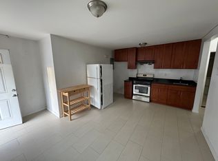 48-25 207th St #1, Oakland Gardens, NY 11364