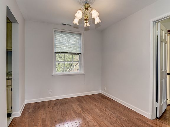 4th image of 3460 S Stafford St APT B2