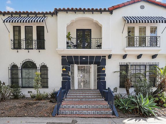2nd image of 314 N Orange Grove Ave #106