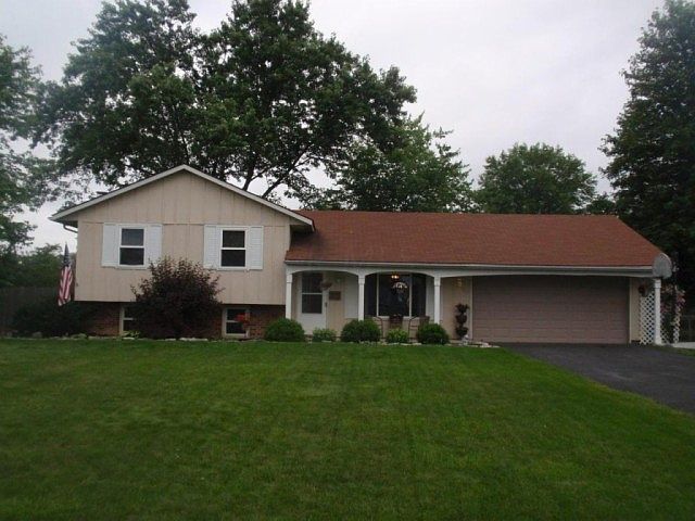 1st image of 15685 Meadowbrook Dr