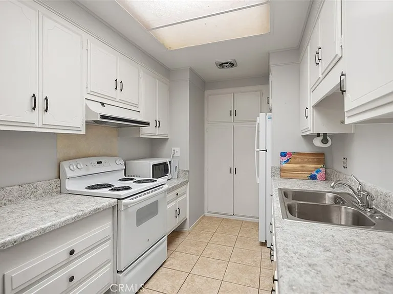 956 Calle Aragon #C — Photo 18
