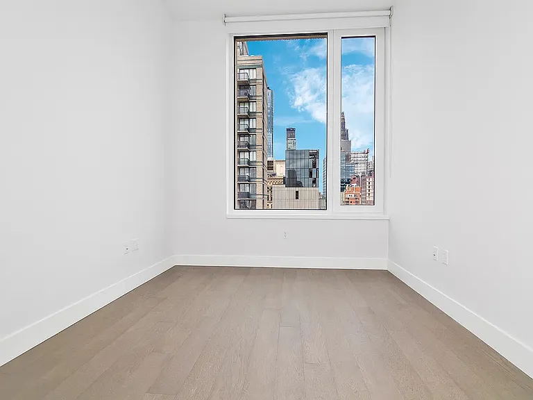 200 E 23rd St #19AA — Photo 6