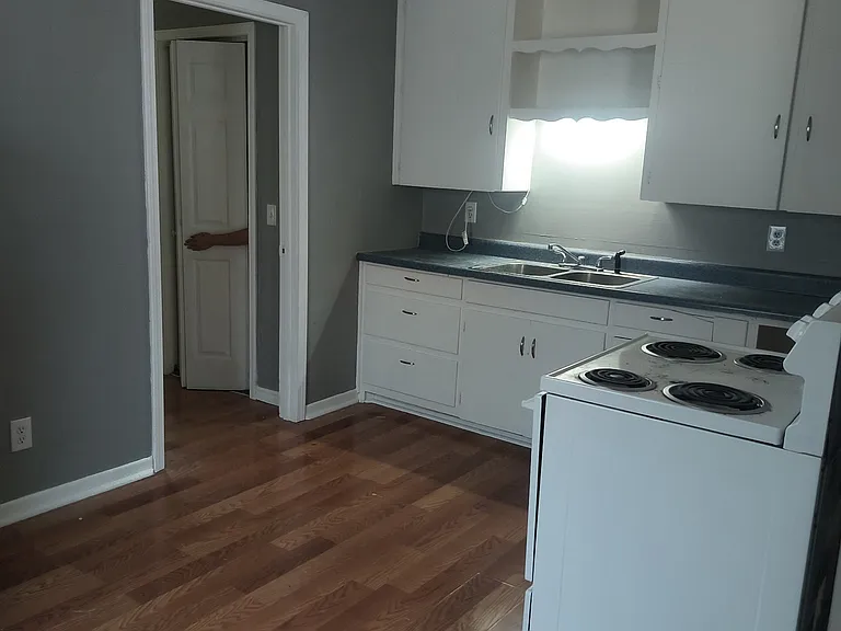 4437 Bowie St — Photo 4