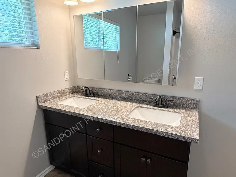 2087 Lower Pack River Rd — Photo 35