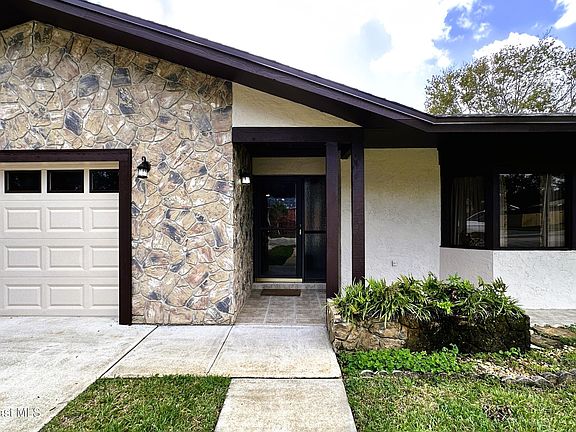 2nd image of 2535 Cherrywood Ln