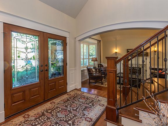 4th image of 615 W Bradford Ct