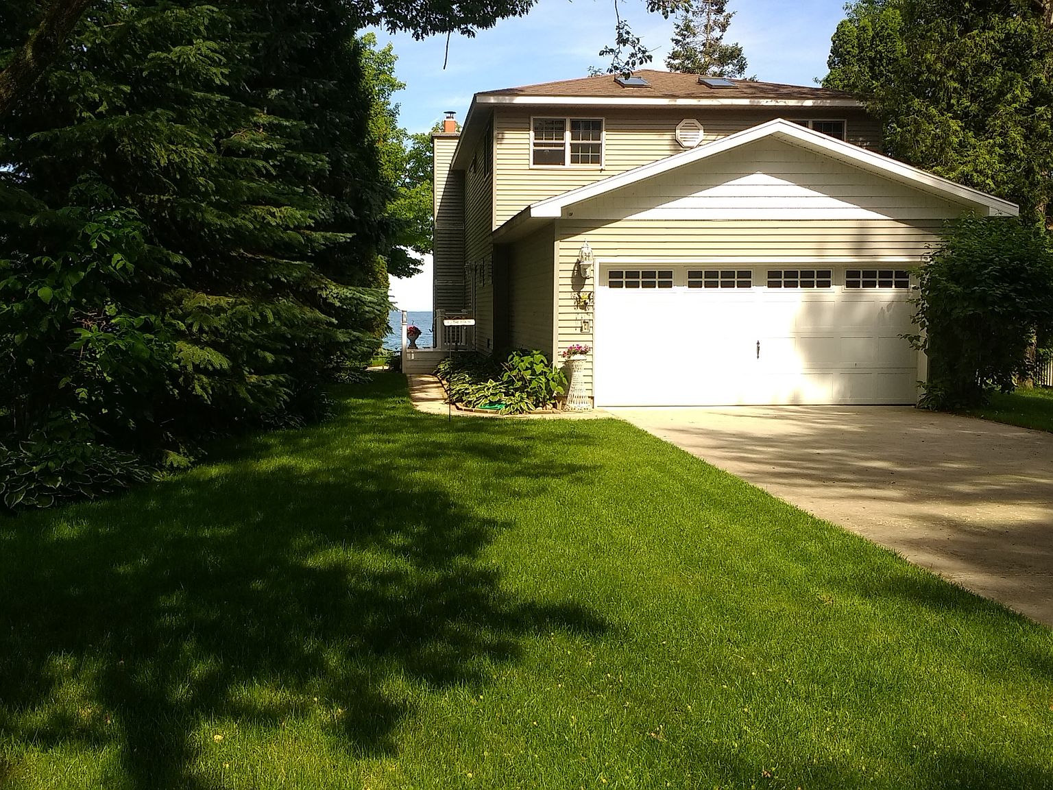2205 Douglas Dr, Tawas City, MI 48763 Zillow